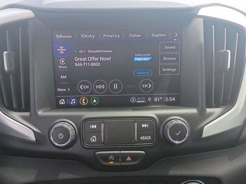 Used 2024 GMC Terrain SLE w/ Driver Convenience Package FWD image 15