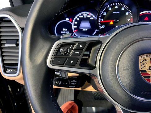 Certified 2023 Porsche Cayenne image 27