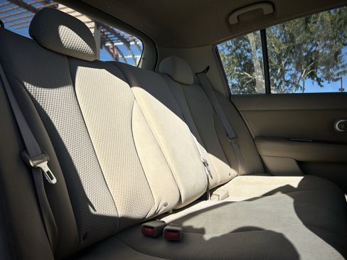 Used 2010 Nissan Versa 1.8 S w/ PWR Plus Pkg image 15