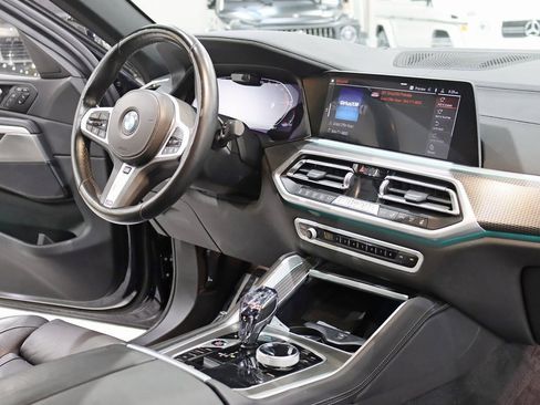 Used 2022 BMW X6 xDrive40i w/ Executive Package image 38