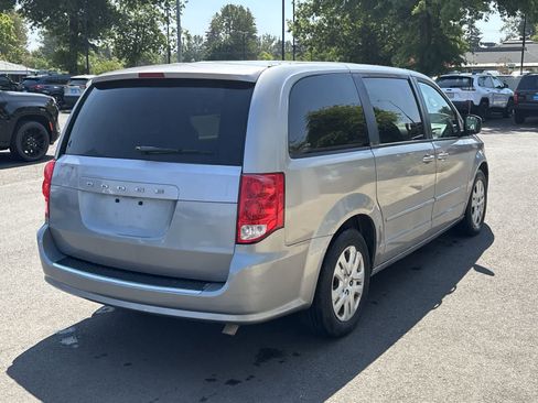 Used 2014 Dodge Grand Caravan SE w/ Quick Order Package 29E SE FWD image 5