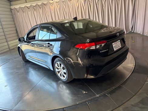 Used 2021 Toyota Corolla LE FWD image 7