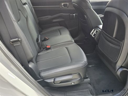 Certified 2022 Kia Sorento S image 17
