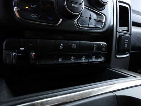 Used 2018 RAM 1500 Sport w/ Sport Premium Group AWD/4WD image 34