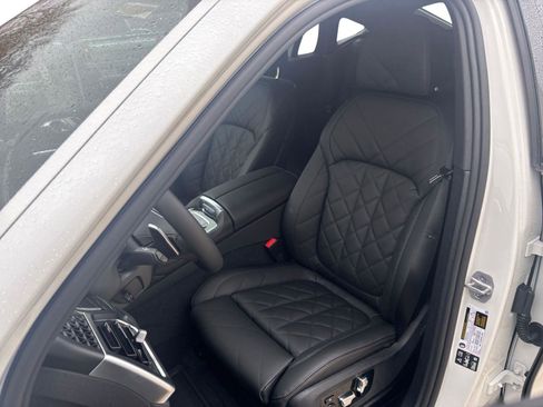 Used 2026 BMW X6 xDrive40i image 21