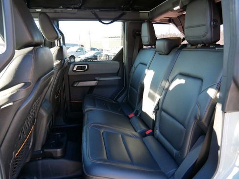 Certified 2022 Ford Bronco Badlands w/ Sasquatch Package image 12