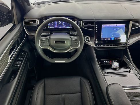 Used 2022 Jeep Wagoneer Series III image 27