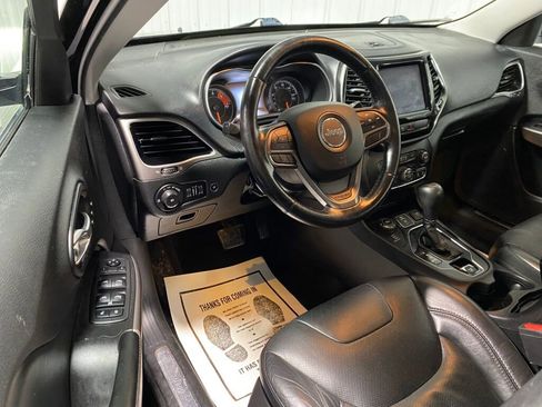 Used 2019 Jeep Cherokee Limited image 6