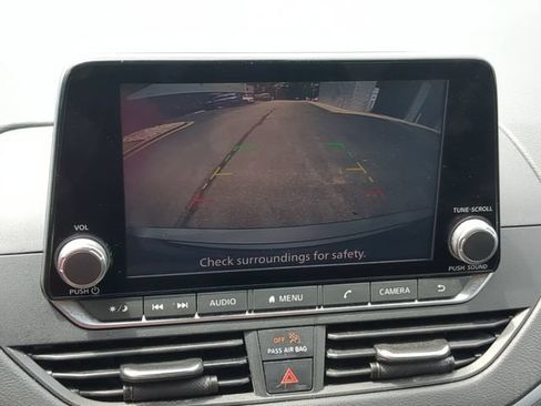 Used 2022 Nissan Altima 2.5 SV FWD image 22