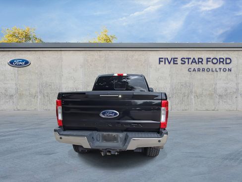 Used 2017 Ford F250 Lariat w/ Lariat Ultimate Package AWD/4WD image 7