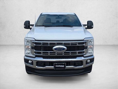 New 2026 Ford F250 XLT w/ FX4 Off-Road Package image 2