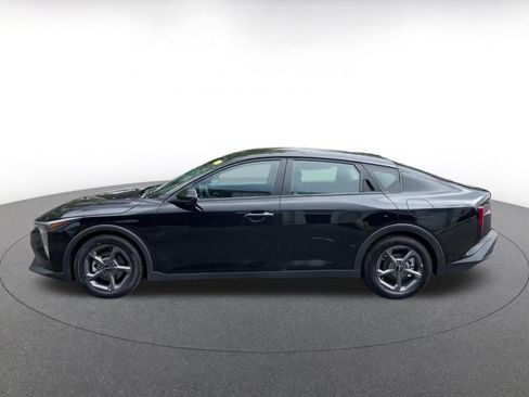 Used 2025 Kia K4 LXS image 8