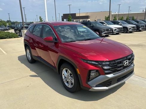 New 2026 Hyundai Tucson SE FWD image 1