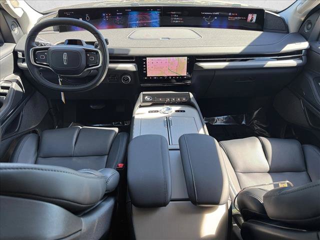 New 2027 Lincoln Navigator Reserve AWD/4WD image 15