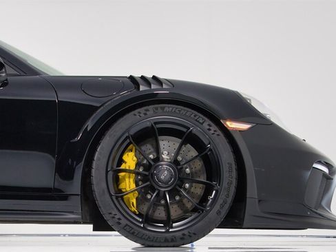 Used 2019 Porsche 911 GT3 RS RWD image 15