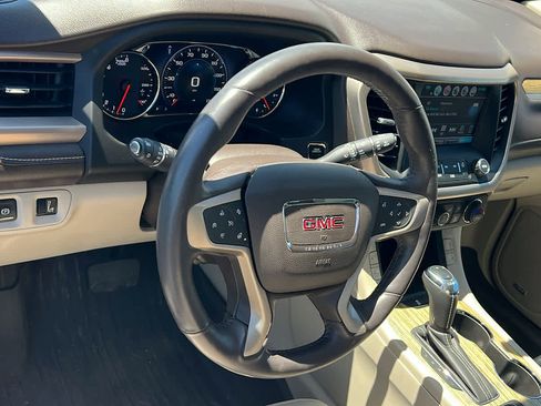 Used 2017 GMC Acadia Denali w/ Technology Package AWD/4WD image 10