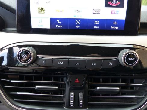 Used 2020 Ford Escape SEL AWD/4WD image 34
