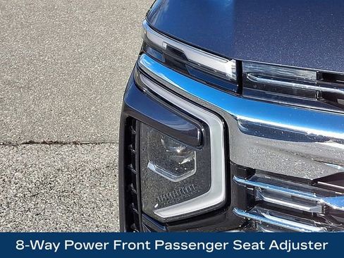 Used 2025 Chevrolet Suburban Premier image 12