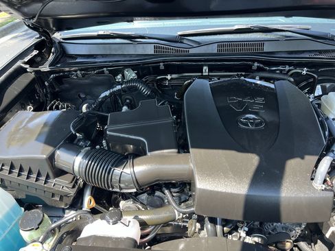 Used 2023 Toyota Tacoma SR5 RWD image 35