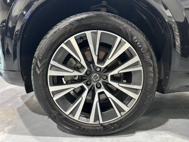 Used 2020 Volvo XC90 T5 Momentum w/ Protection Package Premier FWD image 8