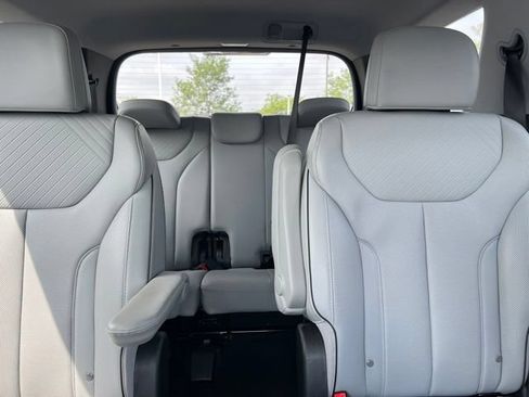 Used 2024 Hyundai Palisade SEL AWD/4WD image 29