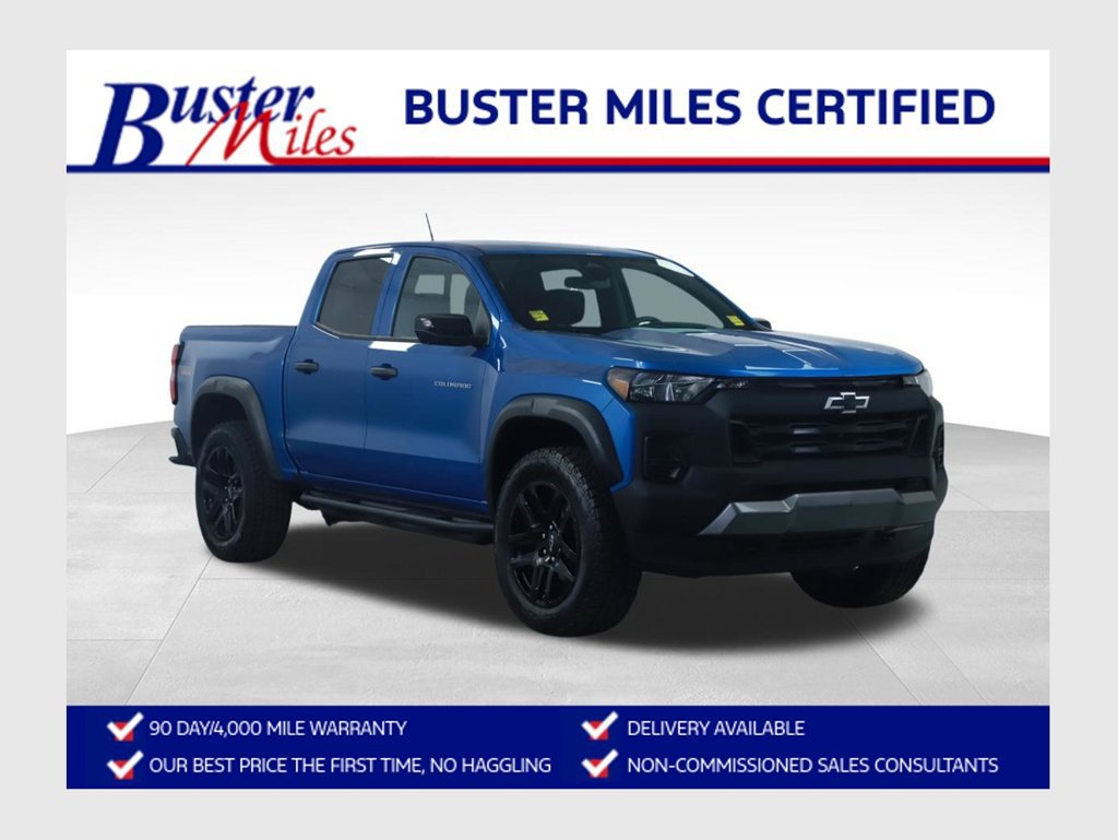 Used 2024 Chevrolet Colorado Trail Boss w/ Technology Package AWD/4WD image 1