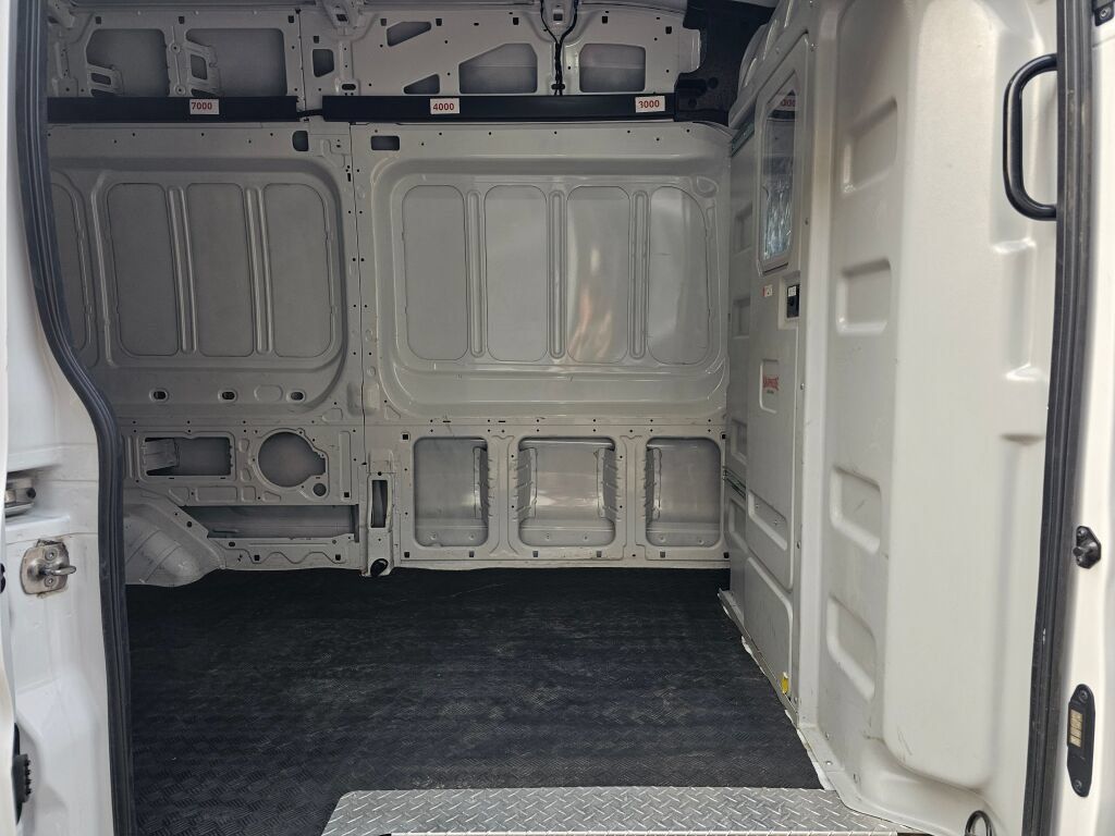 Used 2025 Ford Transit 250 148 High Roof AWD image 12