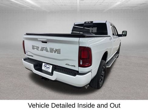 Used 2025 RAM 3500 Laramie AWD/4WD image 13