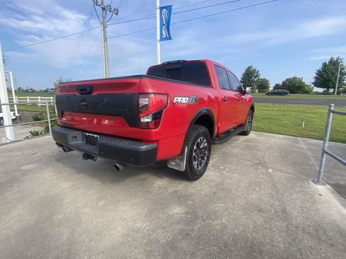 Used 2021 Nissan Titan PRO-4X w/ Pro-4x Convenience Package AWD/4WD image 6
