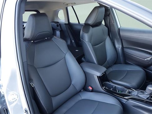 Certified 2023 Toyota Corolla Cross XLE w/ Convenience Package image 23