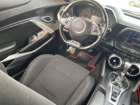 Used 2021 Chevrolet Camaro LT w/ RS Package image 15