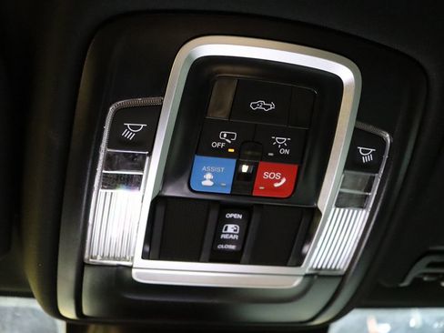 Used 2026 RAM 2500 Laramie AWD/4WD image 55