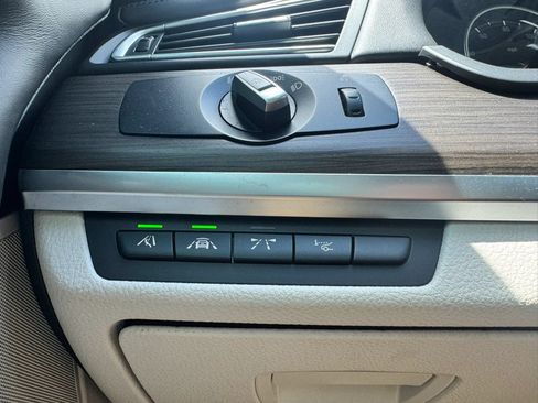 Used 2015 BMW 750i RWD image 33