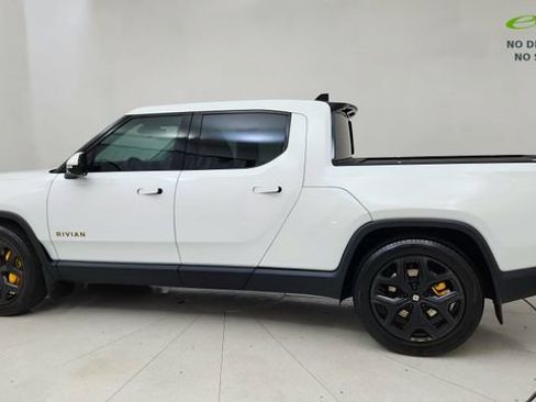 Used 2025 Rivian R1T Premium AWD/4WD image 10