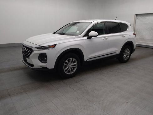 Used 2020 Hyundai Santa Fe SE AWD/4WD image 2