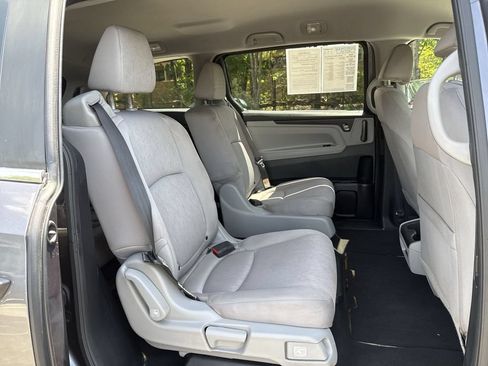 Used 2020 Honda Odyssey LX image 24