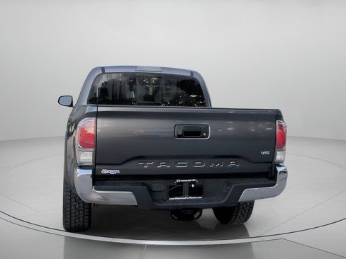 Used 2021 Toyota Tacoma TRD Off-Road AWD/4WD image 24