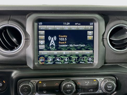 Used 2021 Jeep Wrangler Sahara w/ Safety Group image 21