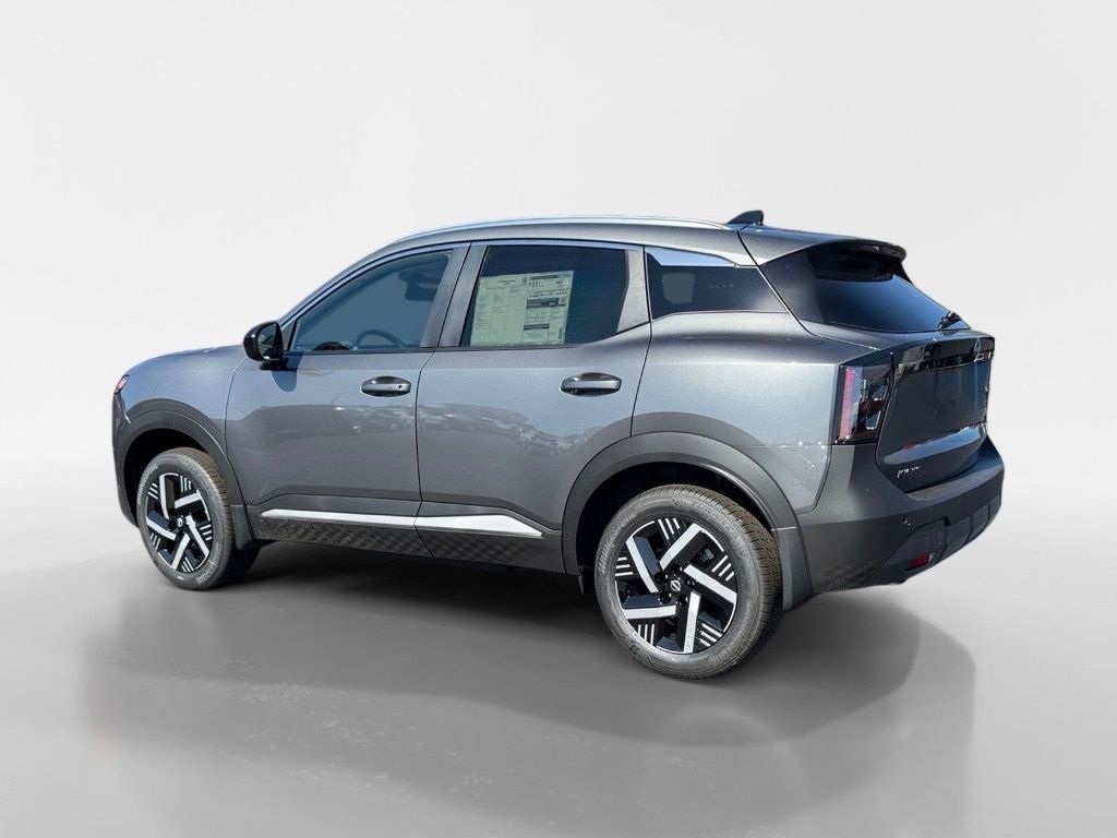 Used 2026 Nissan Kicks SV w/ SV Premium Package FWD image 4