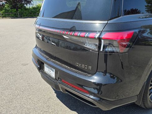 New 2025 INFINITI QX80 Autograph image 13