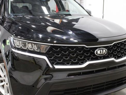 Used 2021 Kia Sorento LX image 40
