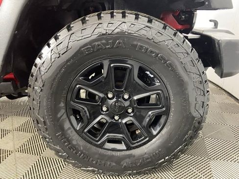 Used 2015 Jeep Wrangler Unlimited Sport image 24