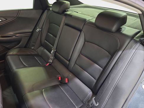 Used 2017 Chevrolet Malibu LT w/ Leather Package image 16