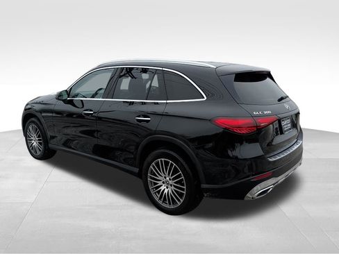 Used 2023 Mercedes-Benz GLC 300 4MATIC image 7