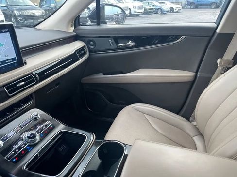 Used 2021 Lincoln Nautilus Reserve FWD image 17