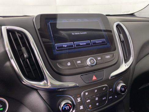 Used 2018 Chevrolet Equinox LT w/ Sun & Infotainment Package FWD image 16
