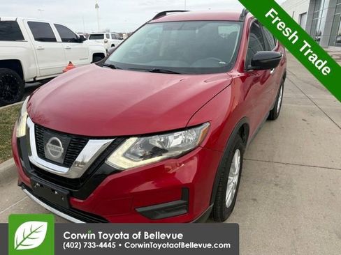 Used 2017 Nissan Rogue SV w/ Midnight Edition image 9