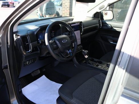 Used 2024 Ford Ranger XLT w/ Technology Package image 16