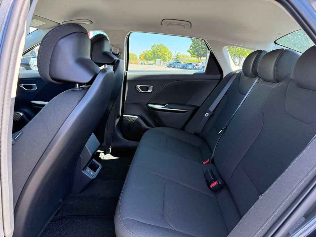 New 2026 Kia K4 FWD image 14