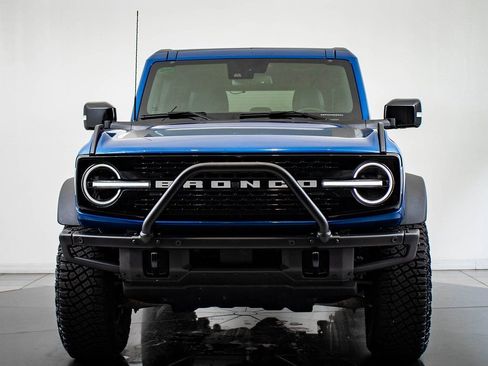 Used 2021 Ford Bronco First Edition image 2